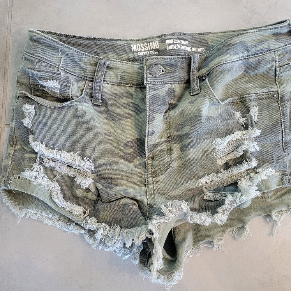 Camo jean shorts
